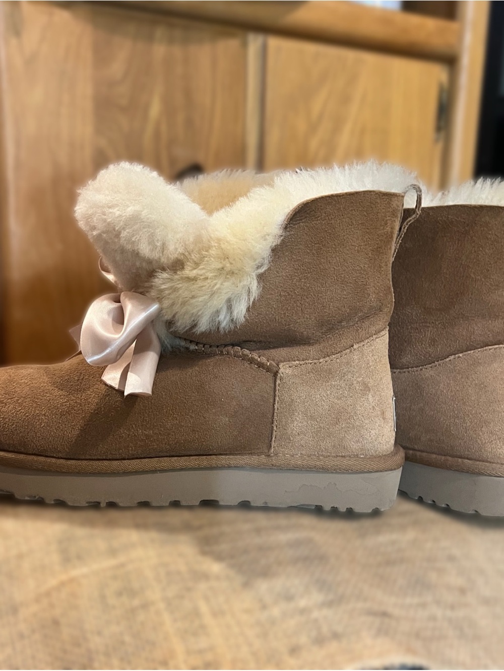 UGG mini bailey bow-style boots - Picture 2 of 7